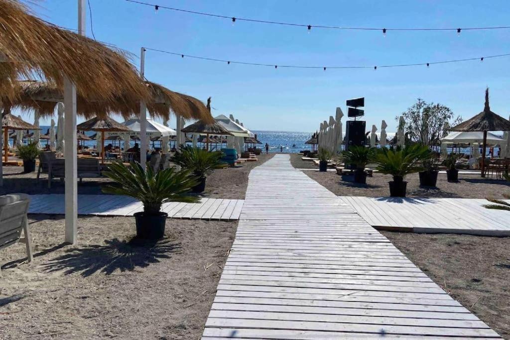 Studio 81 - Casa Del Mar, Mamaia Nord Buitenkant foto
